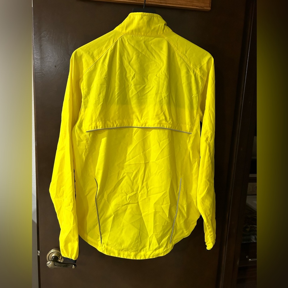 Bellwether Vibrant Yellow Cycling Windbreaker Size Medium - Picture 7 of 7